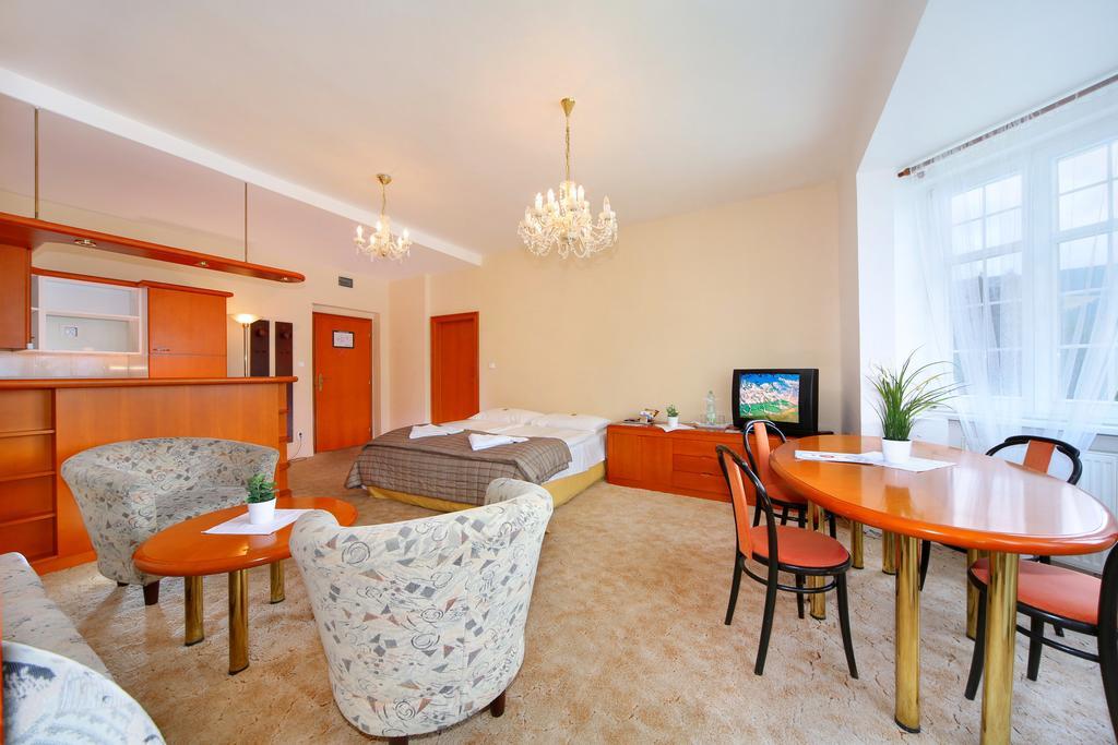 Palace Club Špindlerŭv Mlýn Zimmer foto