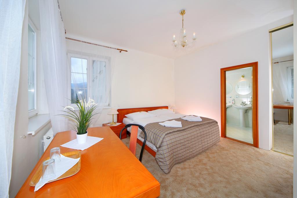 Palace Club Špindlerŭv Mlýn Zimmer foto