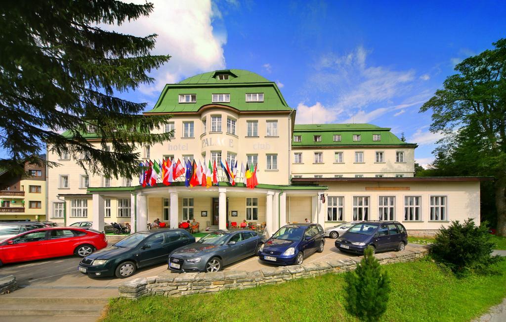 Palace Club Špindlerŭv Mlýn Exterior foto